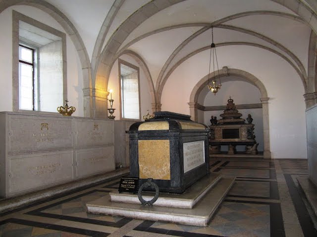 Panteón de los reyes de Braganza en el Monasterio de São Vicente de Fora