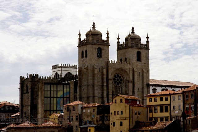 Vista de la Torre de los Clérigos en Oporto