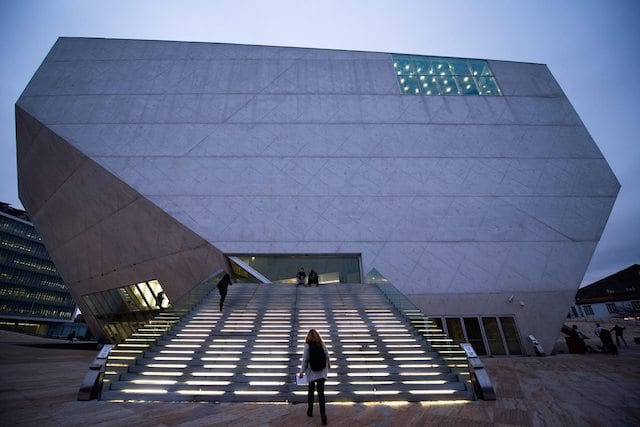 Entrada Casa de la Música en Oporto