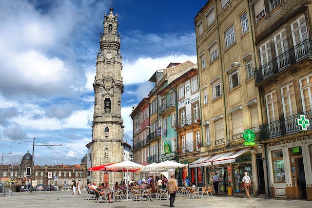 Torre dos Clérigos en Oporto
