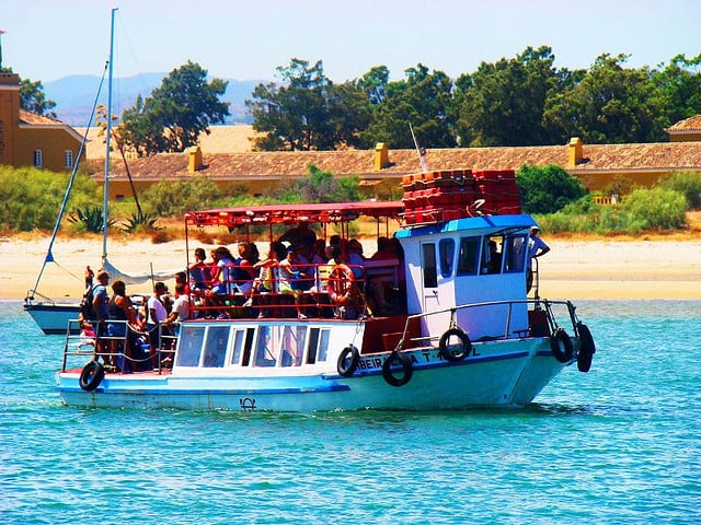 Barcos de Algarve hasta la Ilha de Tavira (Isla de Tavira)