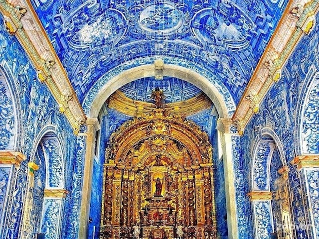 Interior de la Iglesia São Lourenço (San Lorenzo) de Almancil