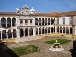 Convento de Santa Clara en Évora