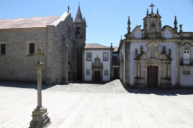 Iglesia y Convento de São Francisco en Guimarães