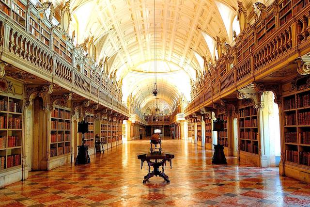 Biblioteca del Palacio Nacional de Mafra