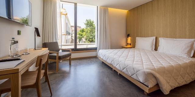 Hoteles buenos y baratos en Évora
